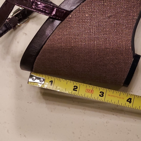 Ralph Lauren Bronze Platform Wedge Sandals. 6.5 - Picture 13 of 14